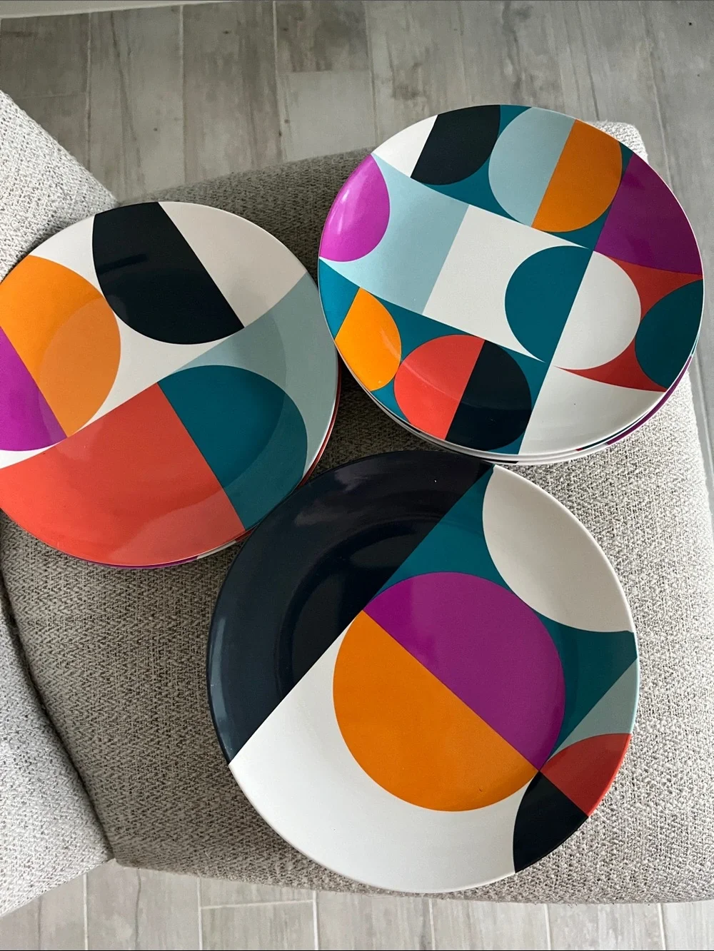8 Crate & Barrel Ollie melamine salad plates geometric multi pattern MCM  8.5”